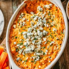 Easy Crockpot Buffalo Chicken Dip